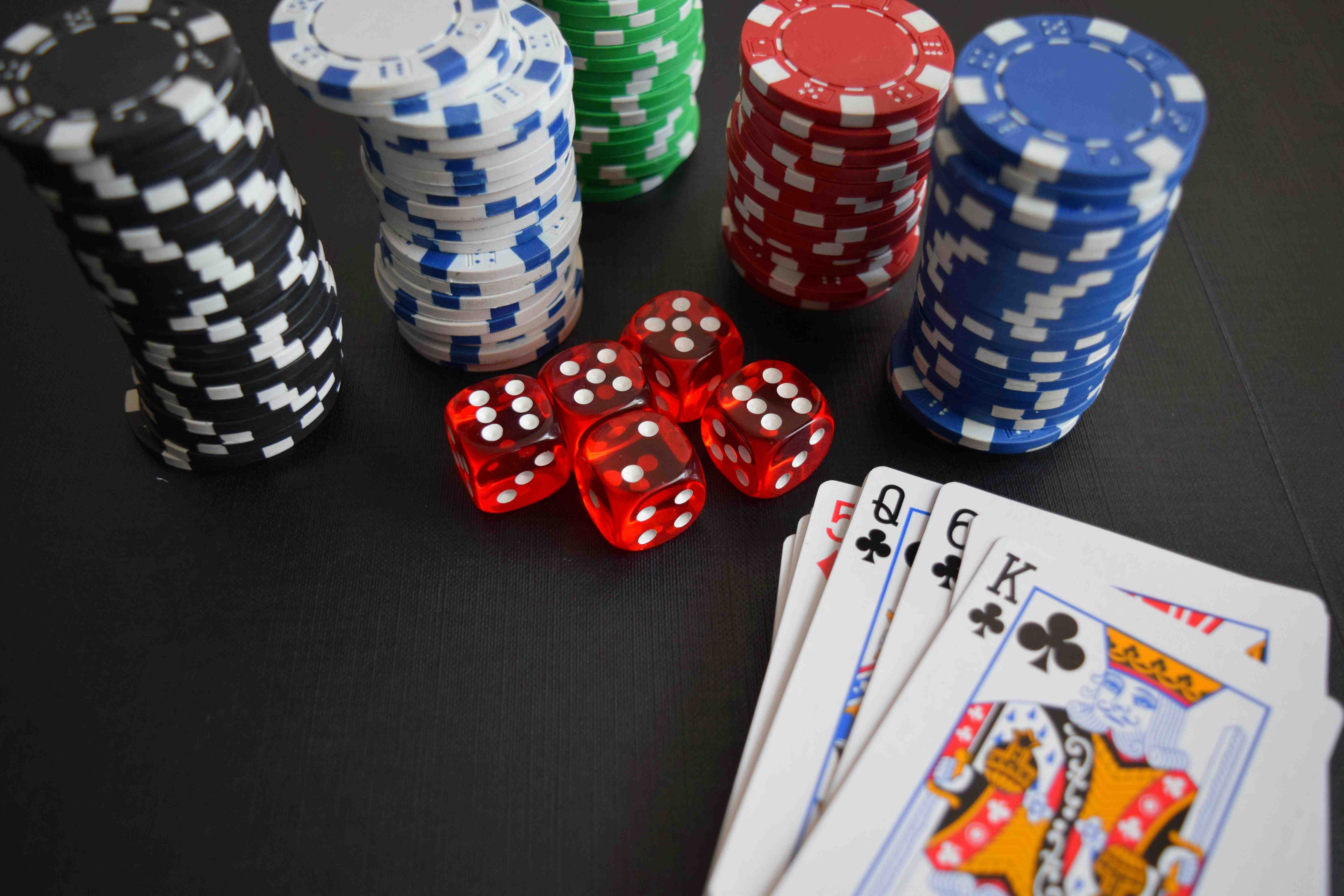 Turnamen bulu tangkis internasional menjadi favorit para pemain dan penonton lokal